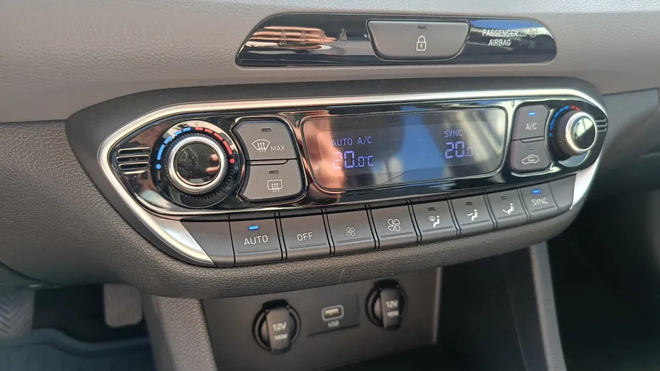 HYUNDAI i30 i30 1.5 DPI Comfort