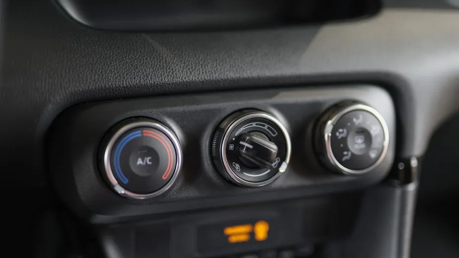 TOYOTA Yaris Yaris 1.5 Comfort