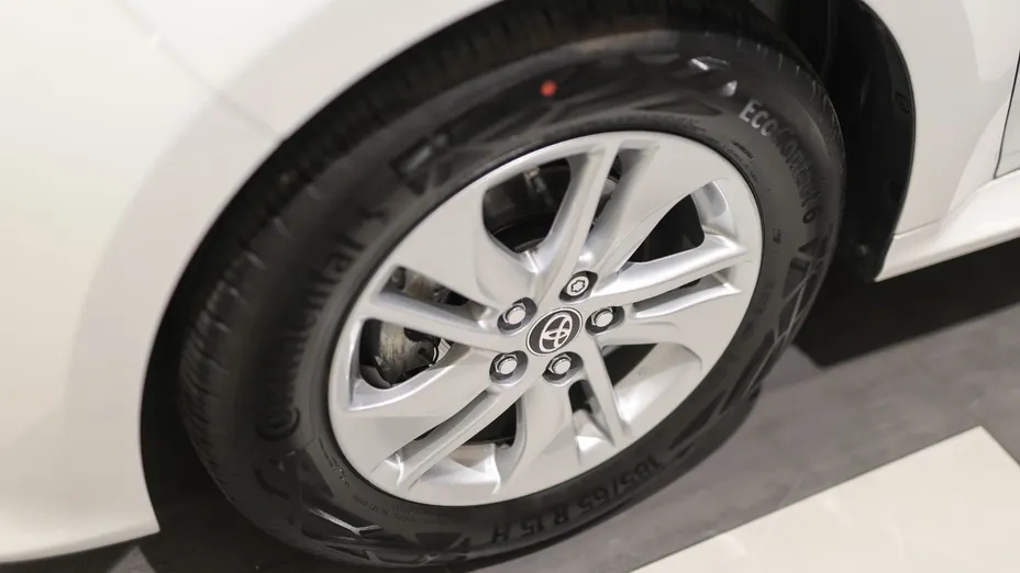 TOYOTA Yaris Yaris 1.5 Comfort