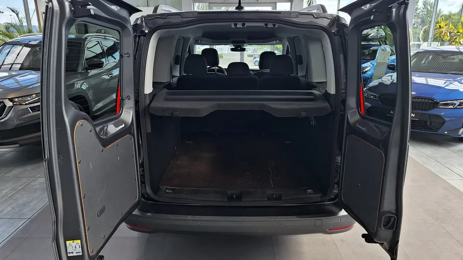 VOLKSWAGEN Caddy osobowy Caddy Maxi 2.0 TDI