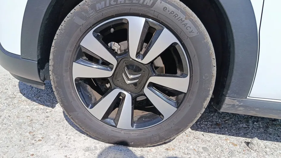 CITROEN C3 C3 1.2 PureTech Shine EAT6