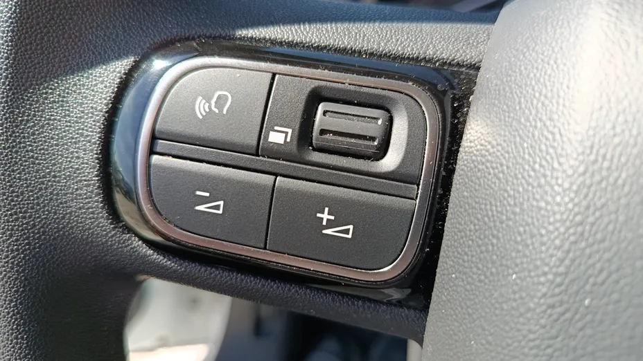 CITROEN C3 C3 1.2 PureTech Shine EAT6