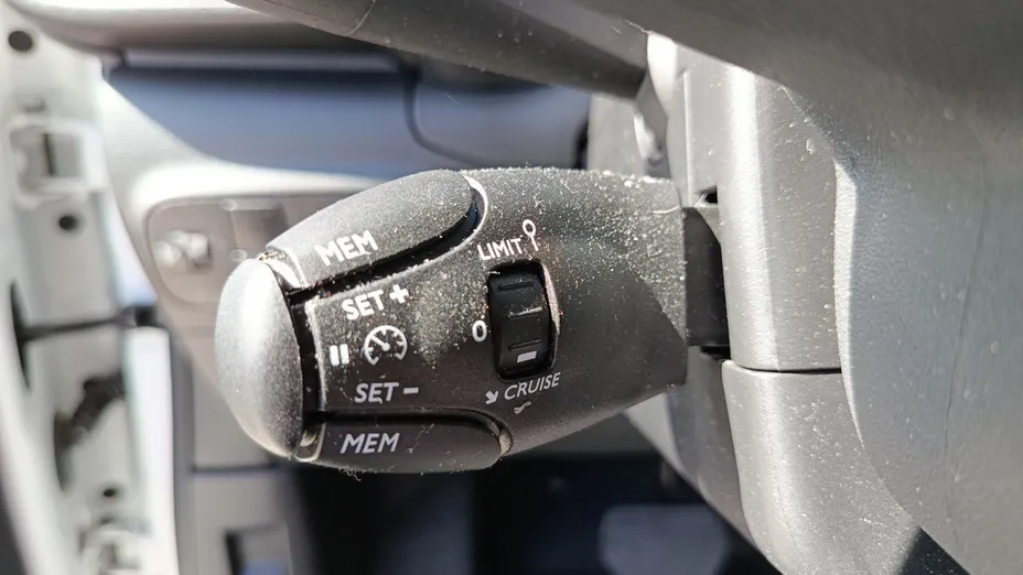 CITROEN C3 C3 1.2 PureTech Shine EAT6