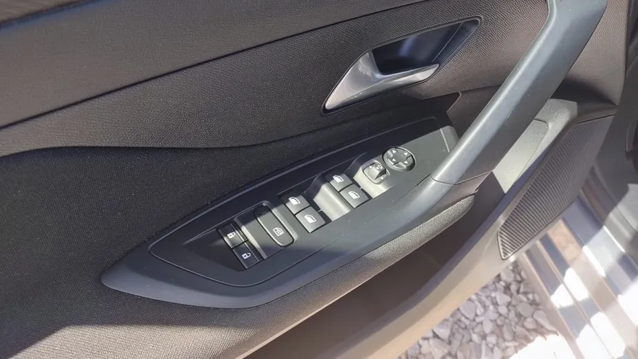 PEUGEOT 308 308 SW 1.5 BlueHDi Active S&S EAT8