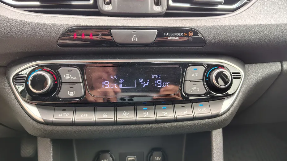 HYUNDAI i30 i30 1.5 DPI Comfort