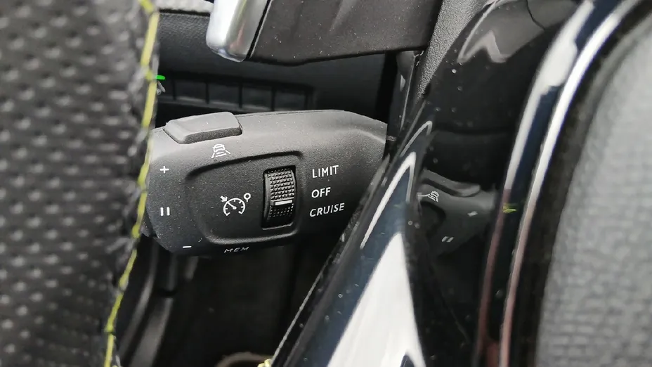 PEUGEOT 2008 2008 PureTech 130 GT S&S EAT8