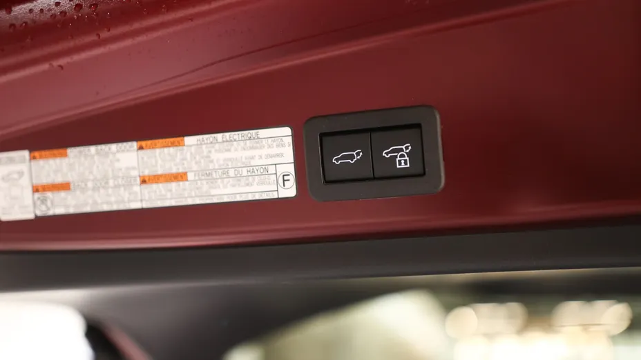 TOYOTA Corolla Cross Corolla Cross 2.0 Hybrid Executive AWD