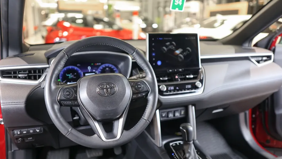 TOYOTA Corolla Cross Corolla Cross 2.0 Hybrid Executive AWD