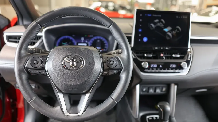 TOYOTA Corolla Cross Corolla Cross 2.0 Hybrid Executive AWD