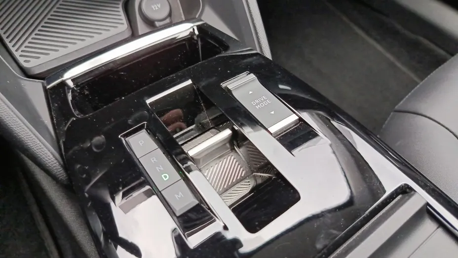 CITROEN C4 X C4 X 1.2 PureTech Max S&S EAT8