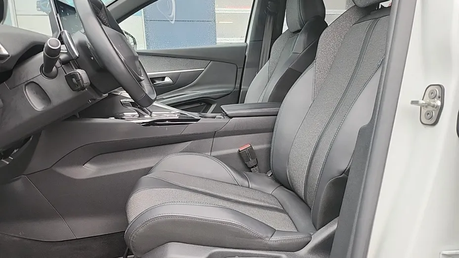 PEUGEOT 3008 3008 1.2 PureTech Allure Pack S&S EAT8