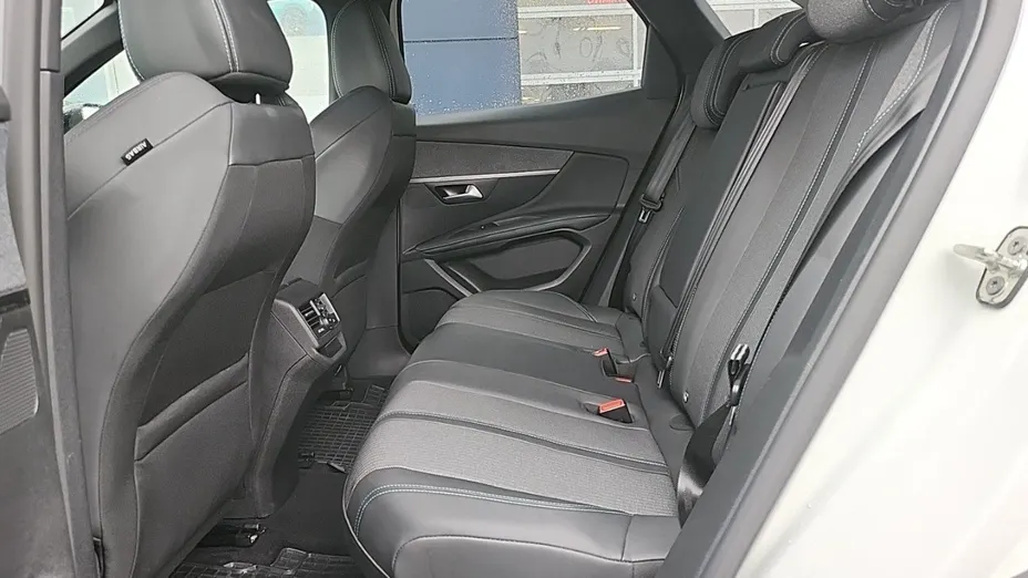 PEUGEOT 3008 3008 1.2 PureTech Allure Pack S&S EAT8