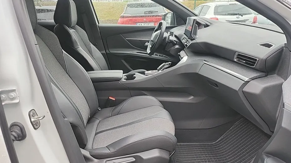 PEUGEOT 3008 3008 1.2 PureTech Allure Pack S&S EAT8