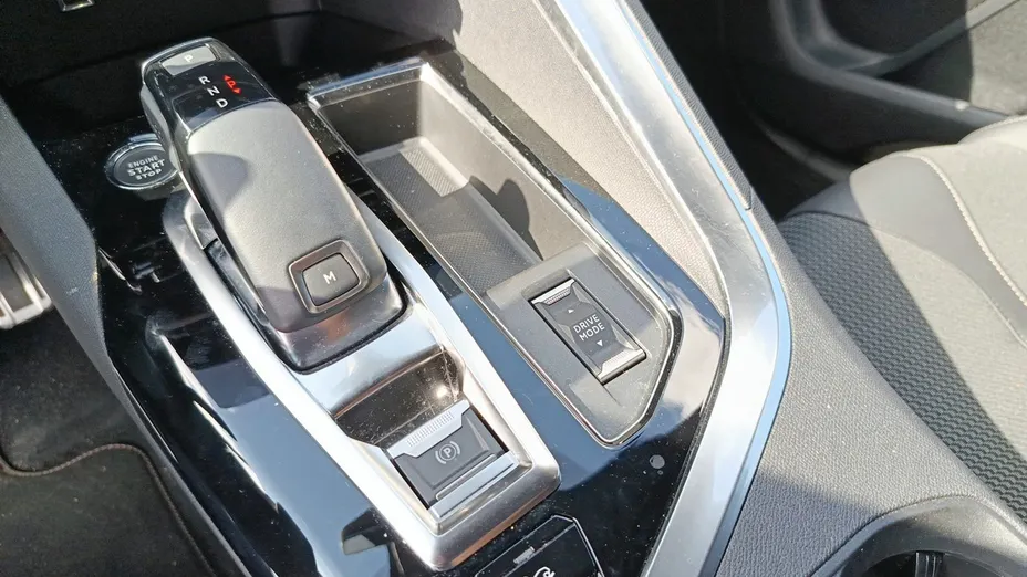 PEUGEOT 5008 5008 1.5 BlueHDi GT S&S EAT8