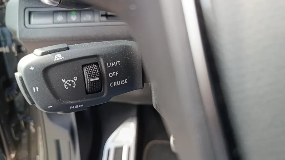 PEUGEOT 5008 5008 1.5 BlueHDi GT S&S EAT8