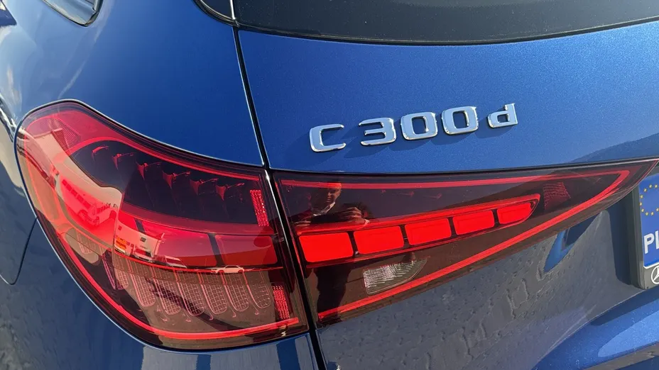 MERCEDES-BENZ C Klasa C 300 d mHEV AMG