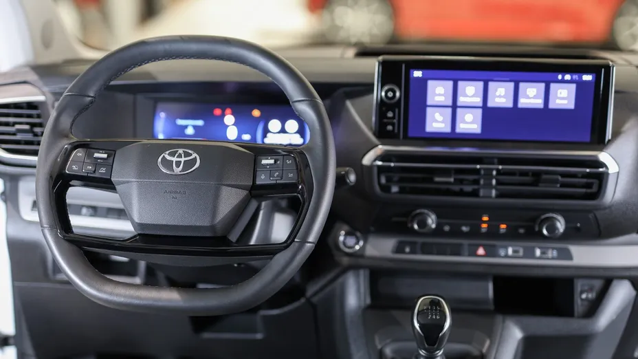 TOYOTA Proace Verso Proace Verso 2.0 D4-D Long Business