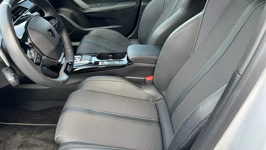 PEUGEOT 2008 2008 PureTech 130 GT S&S EAT8