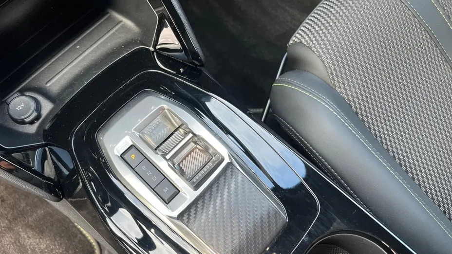 PEUGEOT 2008 2008 PureTech 130 GT S&S EAT8