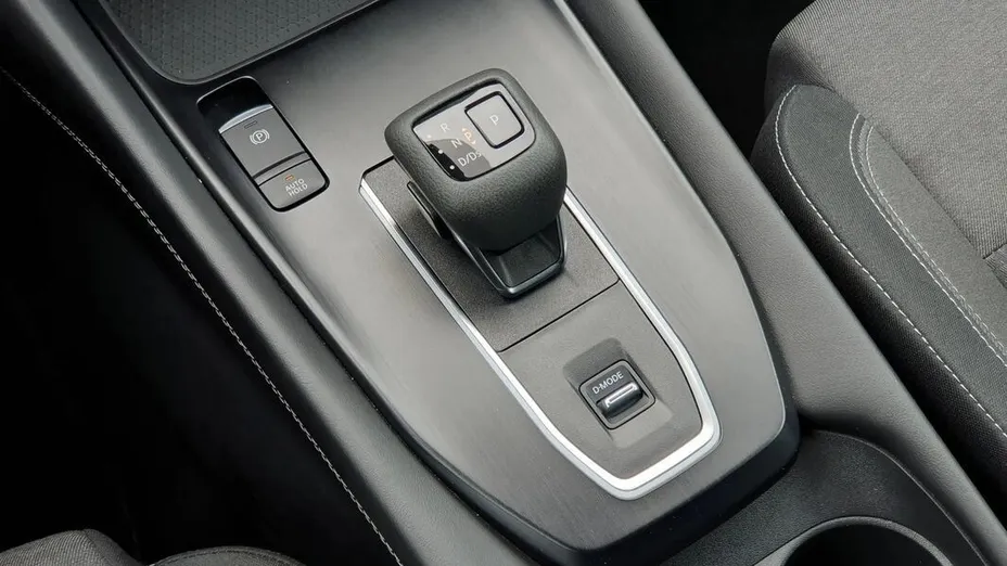 NISSAN Qashqai Qashqai 1.3 DIG-T mHEV N-Connecta Xtronic