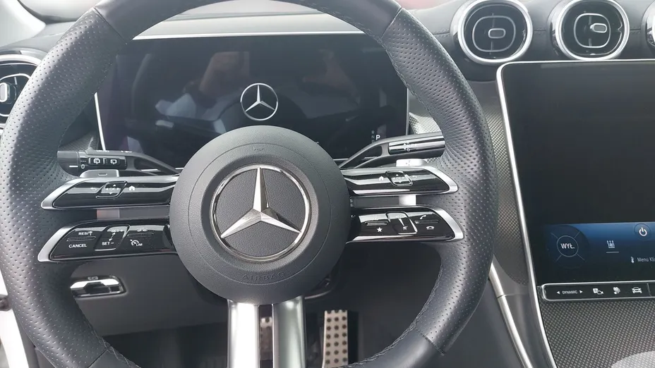 MERCEDES-BENZ GLC GLC 300 de 4-Matic AMG Line
