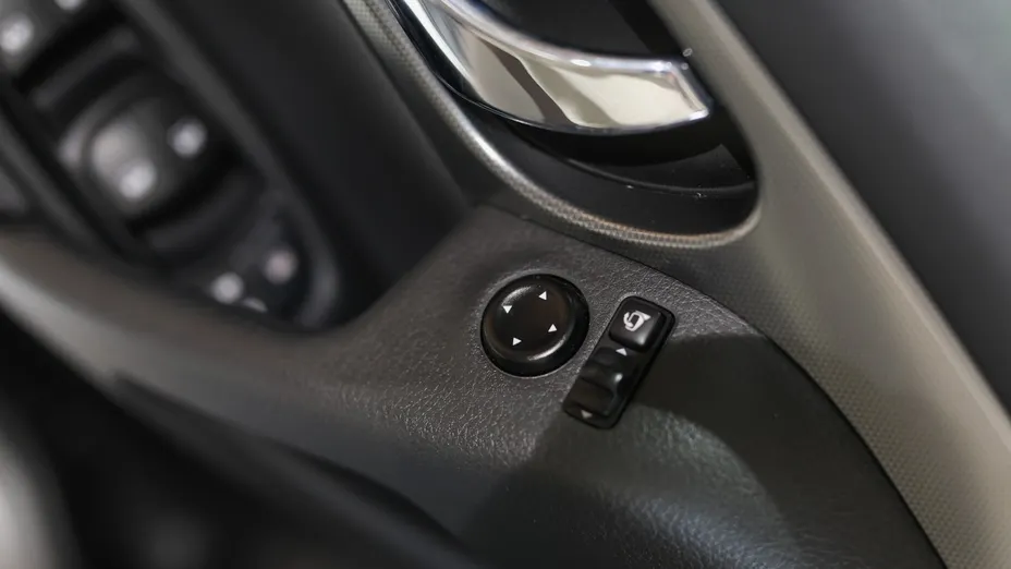 NISSAN Qashqai Qashqai 1.3 DIG-T N-Connecta