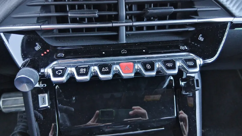 PEUGEOT 2008 2008 1.2 PureTech GT S&S EAT8