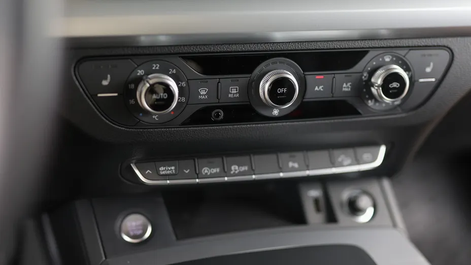 AUDI Q5 Q5 40 TDI mHEV Quattro S tronic