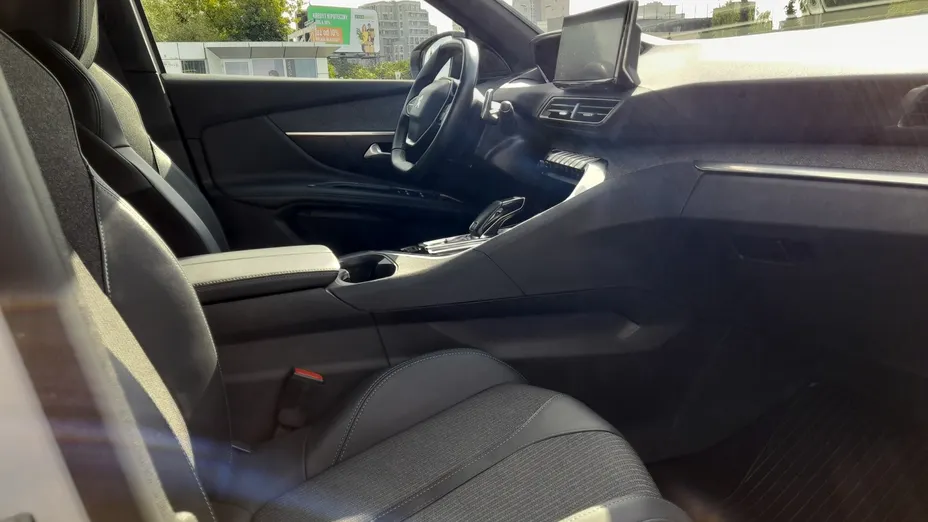 PEUGEOT 3008 3008 1.2 PureTech Allure Pack S&S EAT8