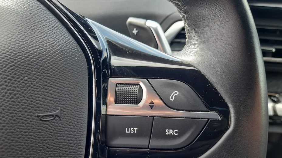 PEUGEOT 3008 3008 1.2 PureTech Allure Pack S&S EAT8