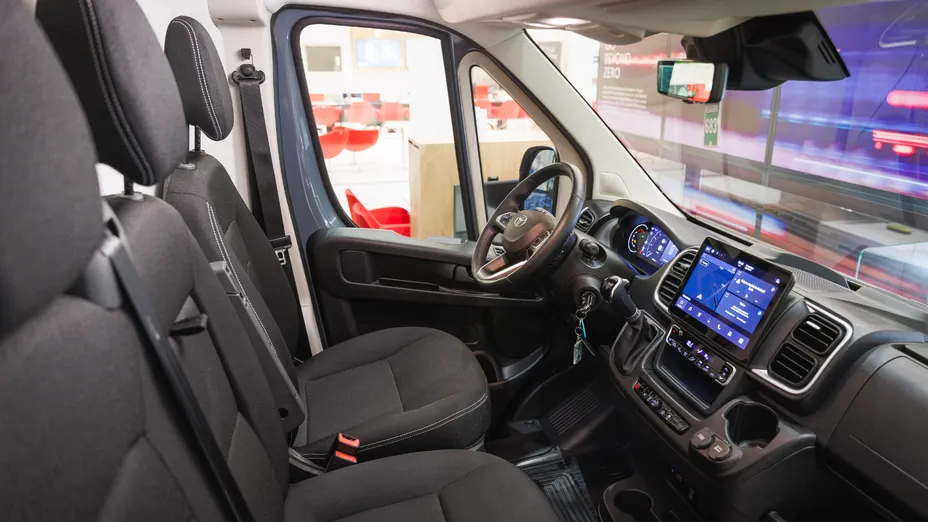 TOYOTA Proace Max Proace Max Heavy 2.2 D-4D L3H2 Comfort aut