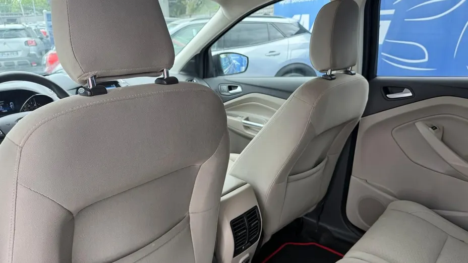 FORD Kuga -