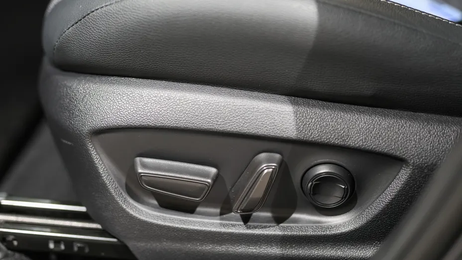 TOYOTA C-HR C-HR 2.0 Hybrid Dynamic Force Executive