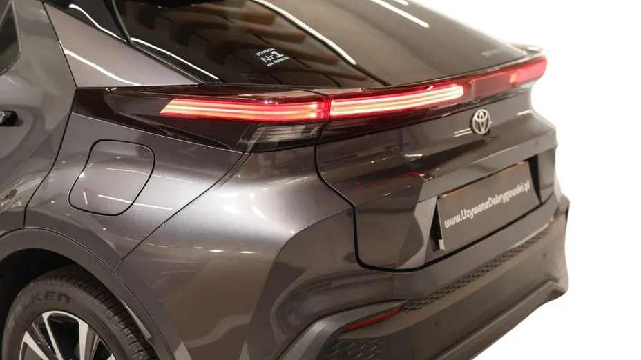 TOYOTA C-HR C-HR 2.0 Hybrid Dynamic Force Style