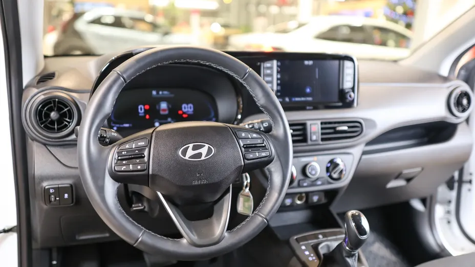 HYUNDAI i10 i10 1.2 Modern AMT