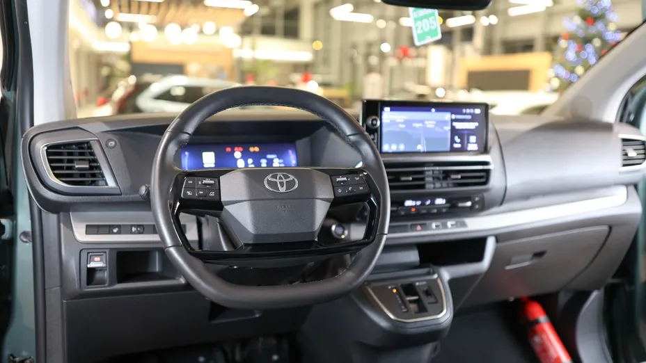 TOYOTA Proace Verso Proace Verso 2.0 D4-D Long Family aut