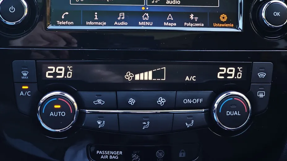 NISSAN Qashqai Qashqai 1.3 DIG-T N-Connecta DCT