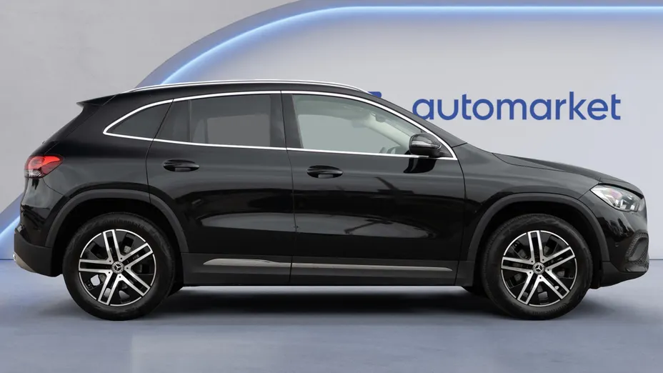MERCEDES-BENZ GLA GLA 200 Progressive