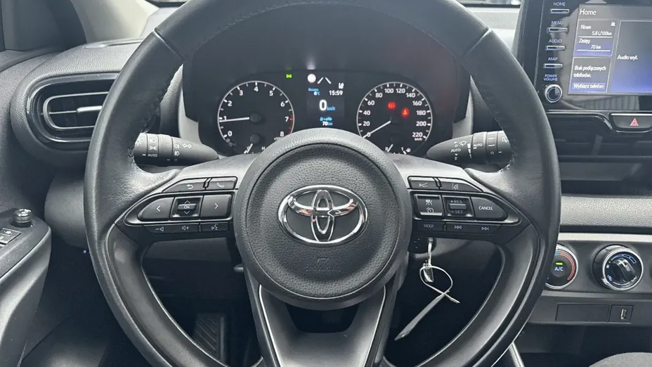 TOYOTA Yaris Yaris 1.5 Comfort