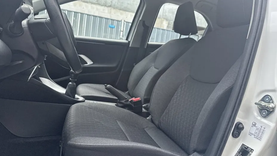 TOYOTA Yaris Yaris 1.5 Comfort