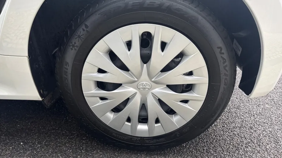 TOYOTA Yaris Yaris 1.5 Comfort