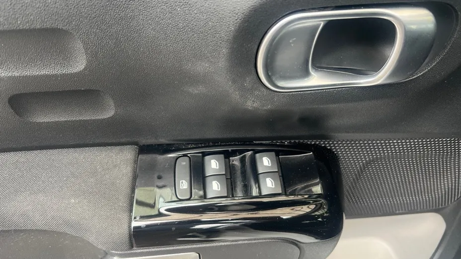 CITROEN C3 C3 1.2 PureTech Shine