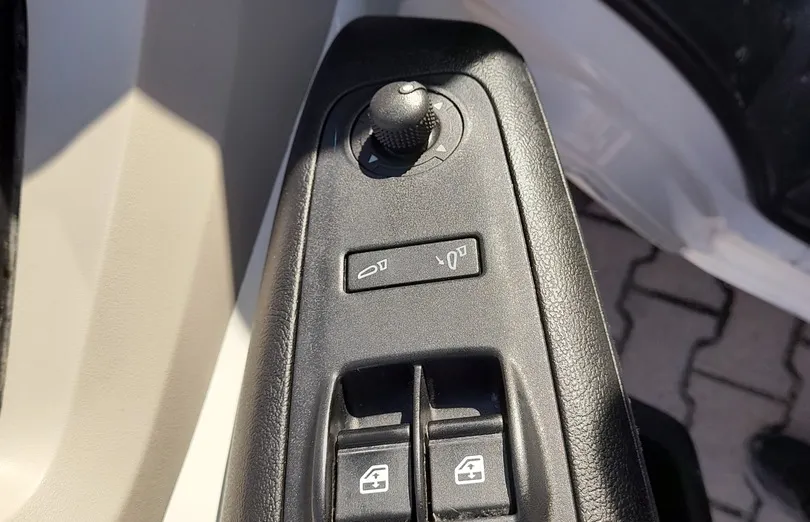 PEUGEOT Boxer Boxer 333 BlueHDi L2H2 Pro