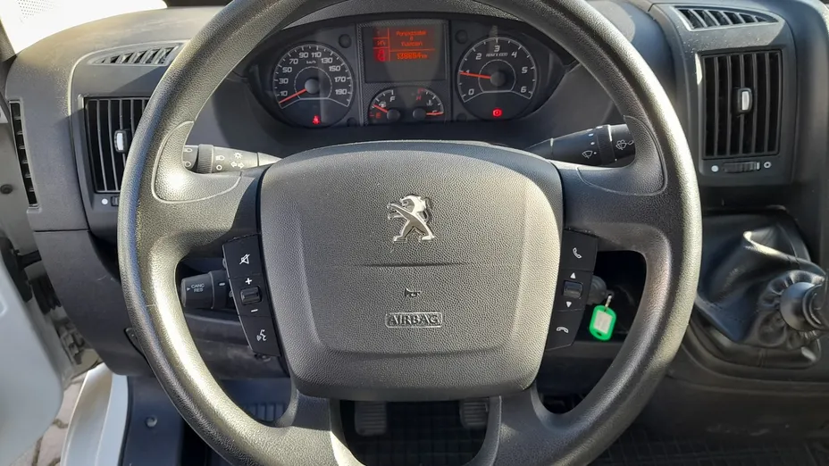 PEUGEOT Boxer Boxer 333 BlueHDi L2H2 Pro