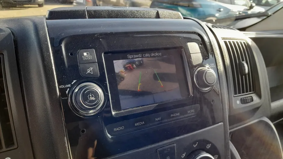 PEUGEOT Boxer Boxer 333 BlueHDi L2H2 Pro