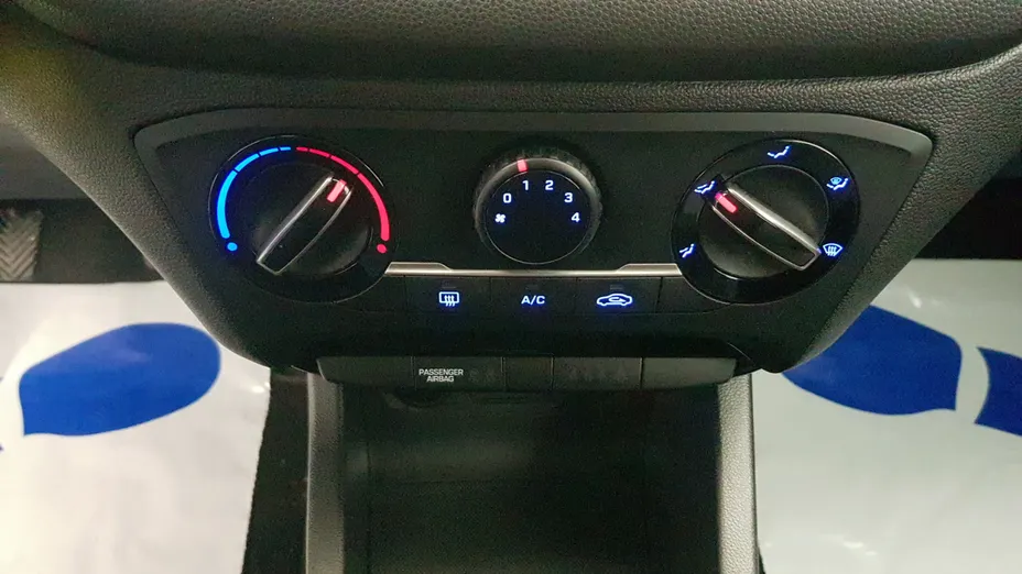 HYUNDAI i20 i20 1.2 Classic Plus