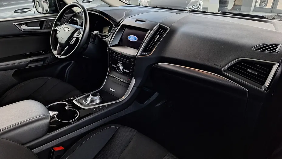 FORD S-MAX S-MAX 2.5 Hybrid Titanium CVT 7os.