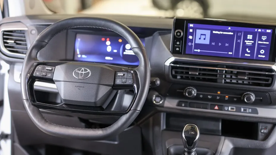 TOYOTA Proace Verso Proace Verso 2.0 D4-D Long Business