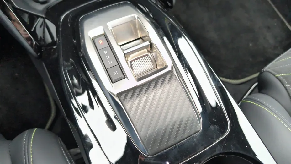 PEUGEOT 2008 2008 1.2 PureTech GT S&S EAT8