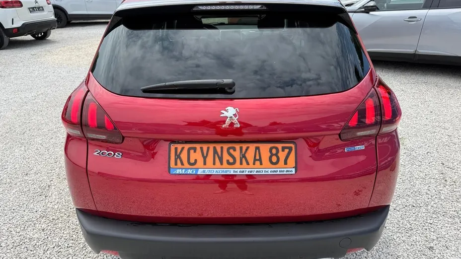 PEUGEOT 2008 2008 1.2 Pure Tech GPF Style S&S EAT6